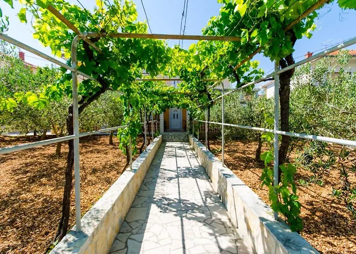 Ivana Tr - With Balcony And Sea View A4 * Traù